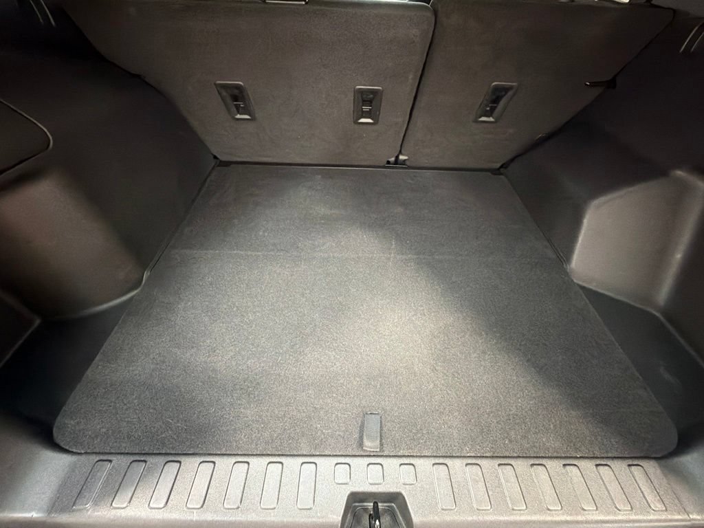 Used 2022 Chevrolet Equinox LT FWD image 14