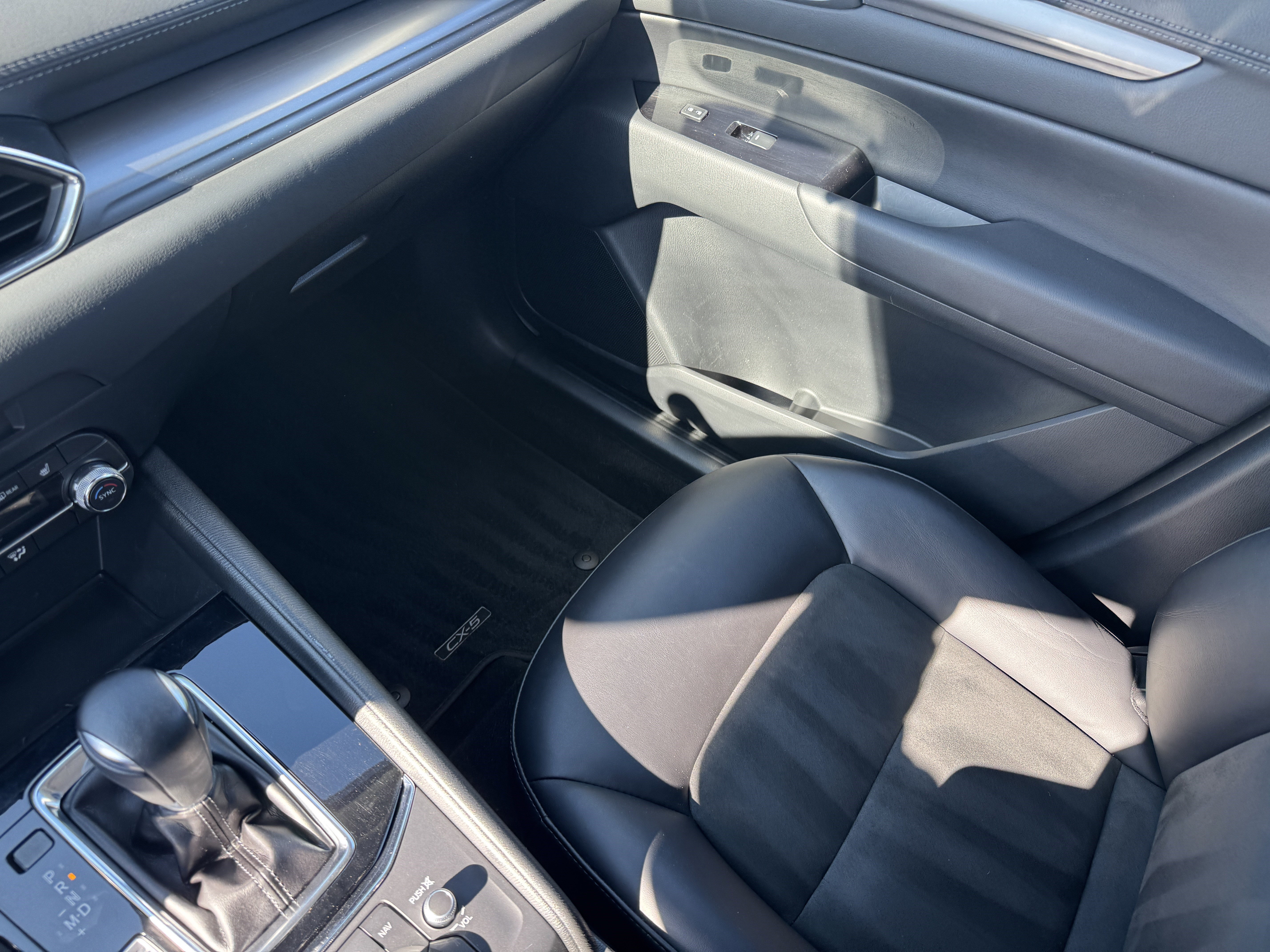 Used 2019 MAZDA CX-5 Touring AWD/4WD image 32