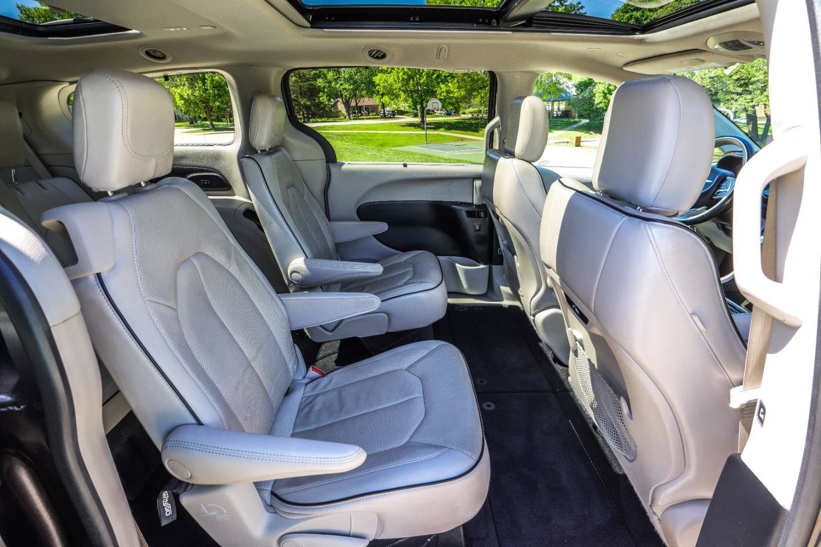 Used 2021 Chrysler Pacifica Limited w/ Premium & Safety Sphere Group AWD/4WD image 45
