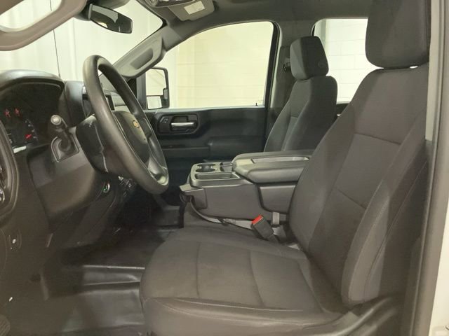 Used 2025 Chevrolet Silverado 3500 W/T image 11