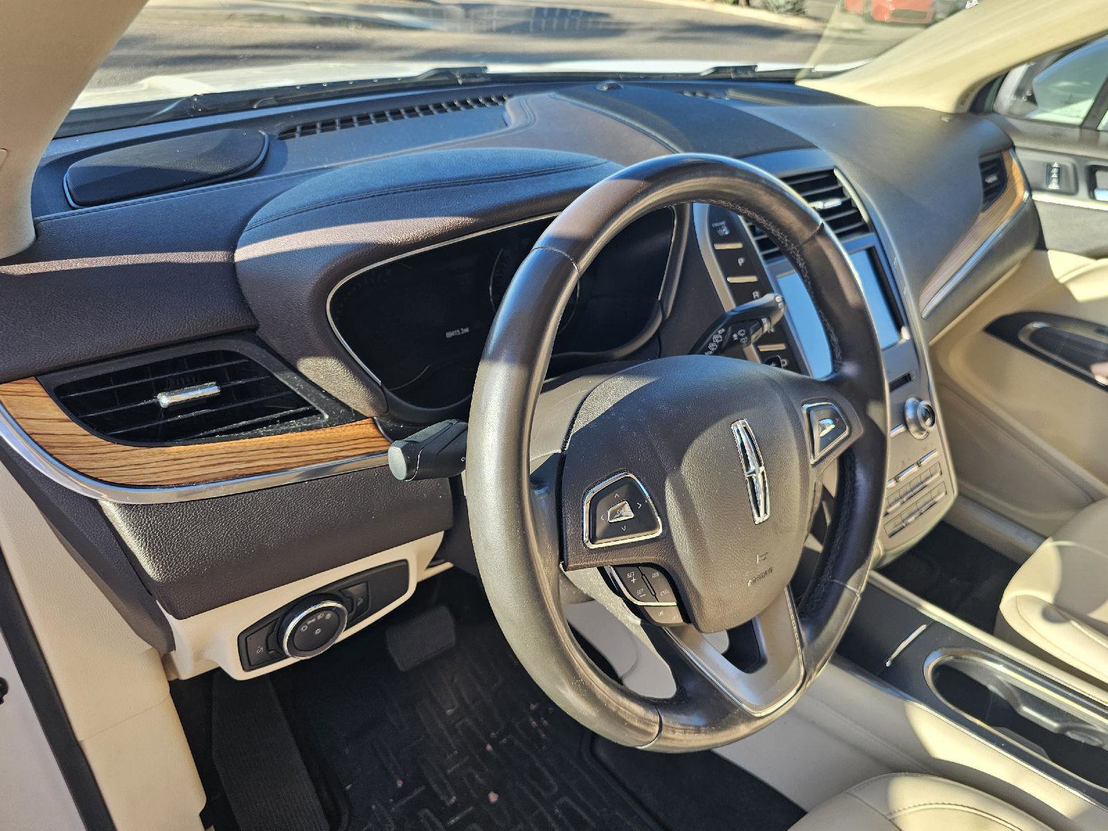 Used 2015 Lincoln MKC FWD w/ Equipment Group 101A Select image 28