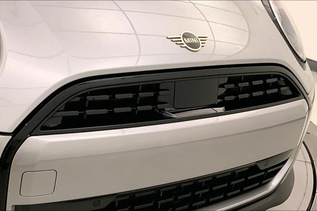 Certified 2026 MINI Cooper 4-Door Hardtop FWD image 29