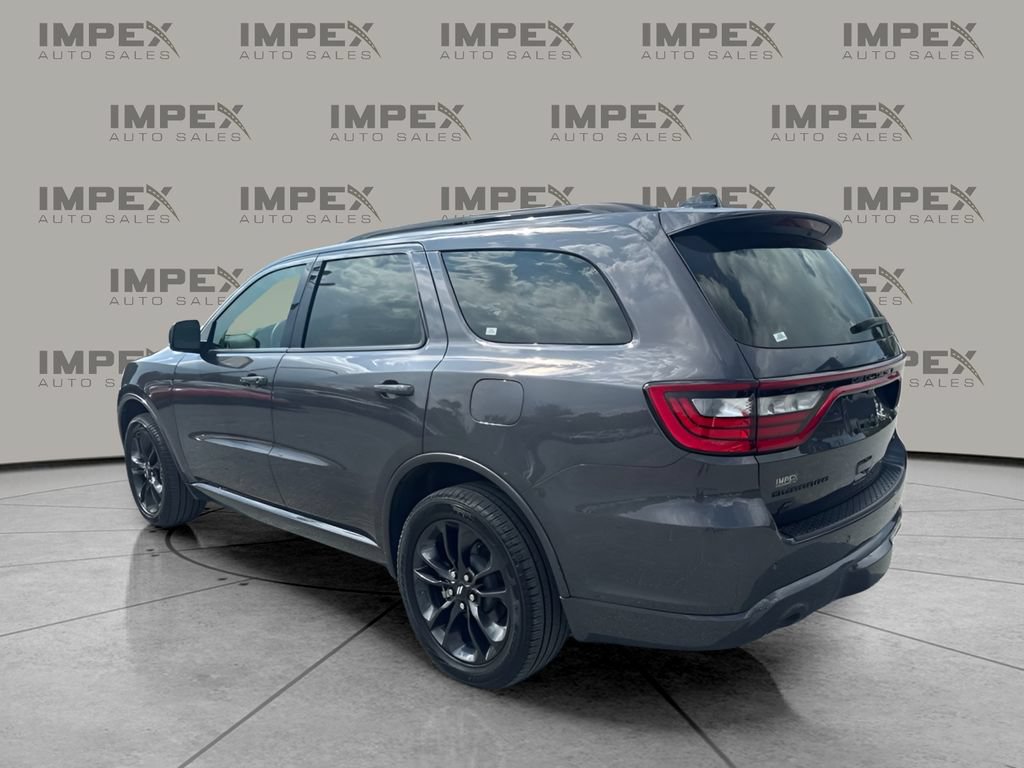 Used 2025 Dodge Durango GT AWD/4WD image 3