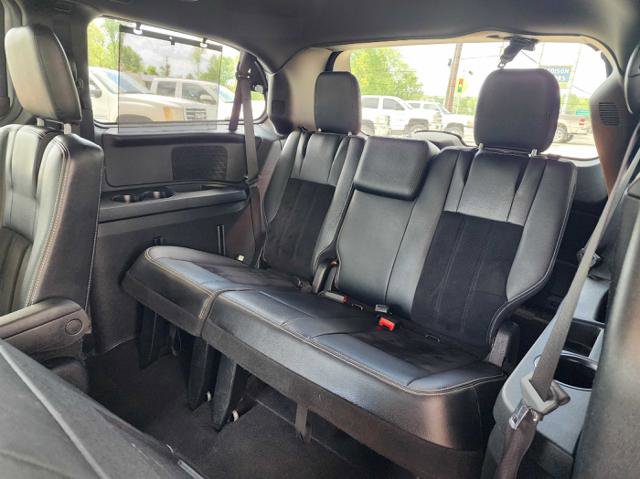 Used 2015 Dodge Grand Caravan SXT FWD image 14
