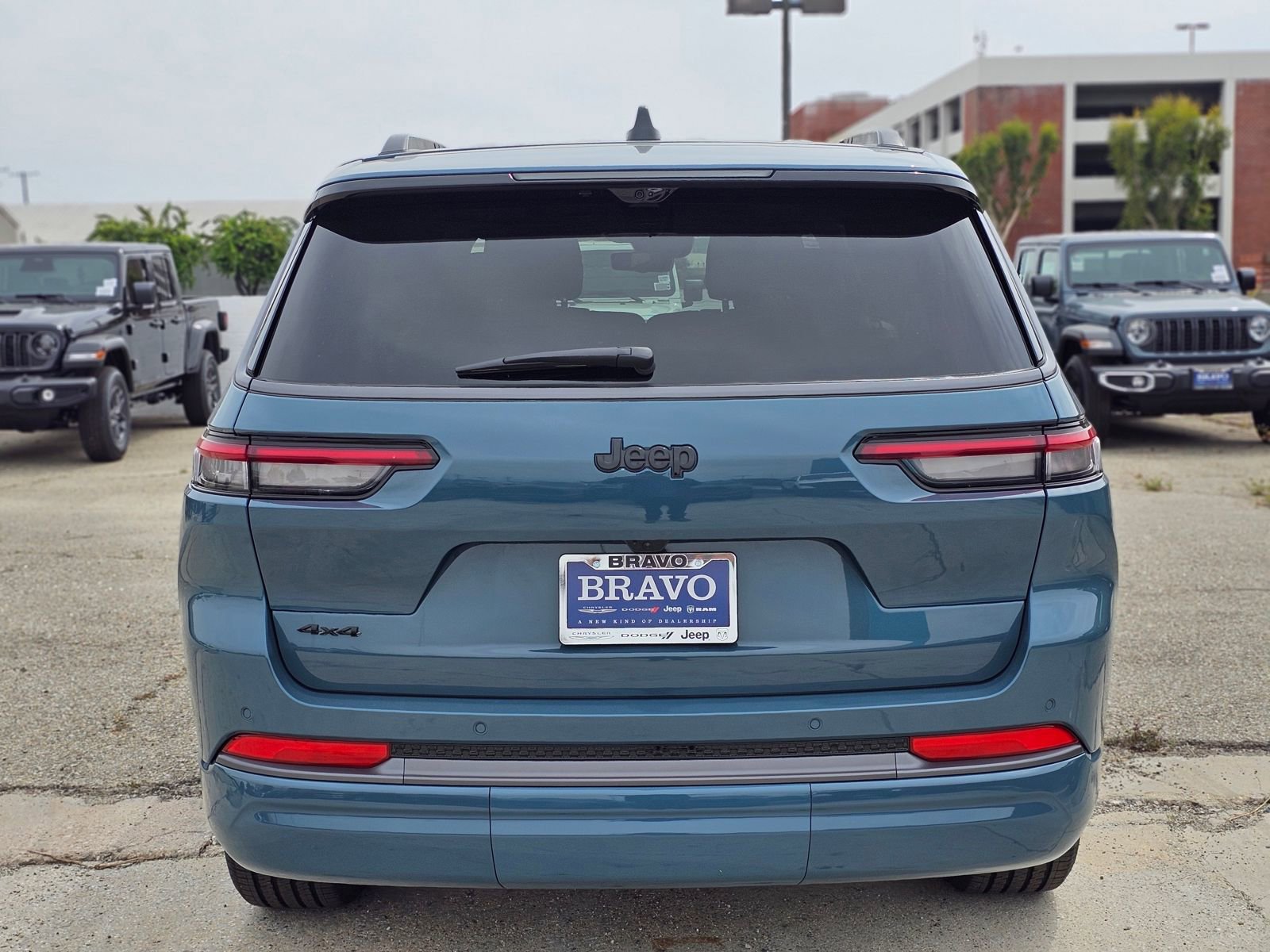 New 2026 Jeep Grand Cherokee L Limited Reserve AWD/4WD image 6