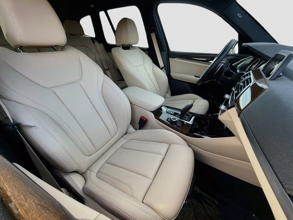 Used 2019 BMW X3 xDrive30i w/ Driving Assistance Package AWD/4WD image 16