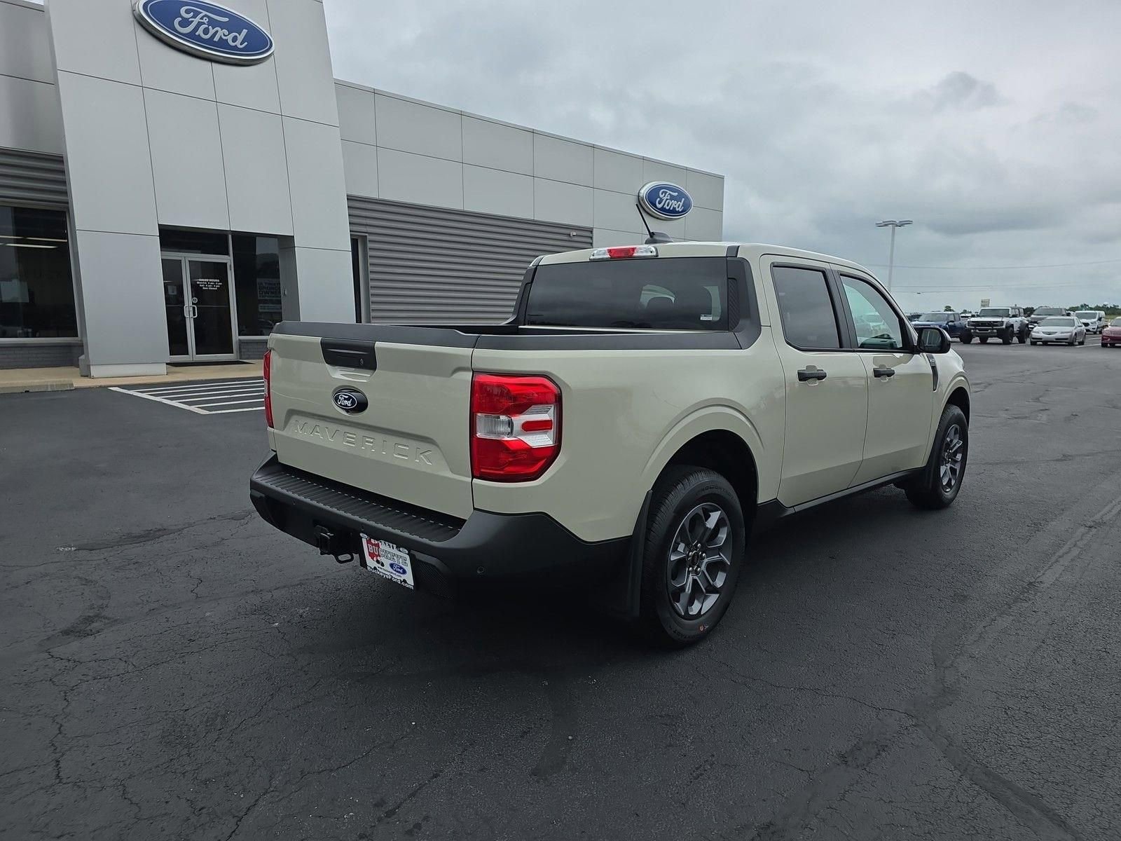 New 2025 Ford Maverick XLT w/ XLT Luxury Package image 5