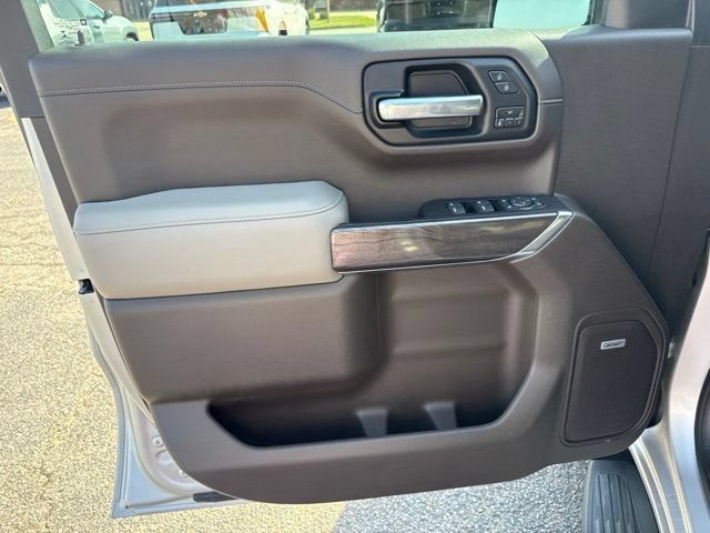 Used 2019 Chevrolet Silverado 1500 LTZ w/ LTZ Premium Package AWD/4WD image 10