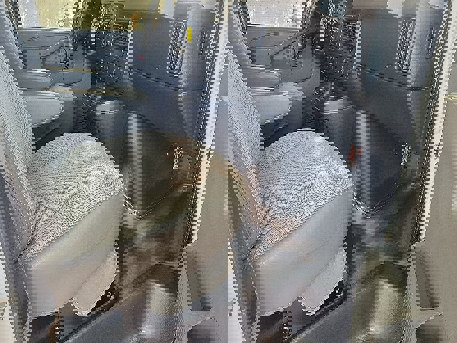 Used 2016 GMC Savana 2500 image 11