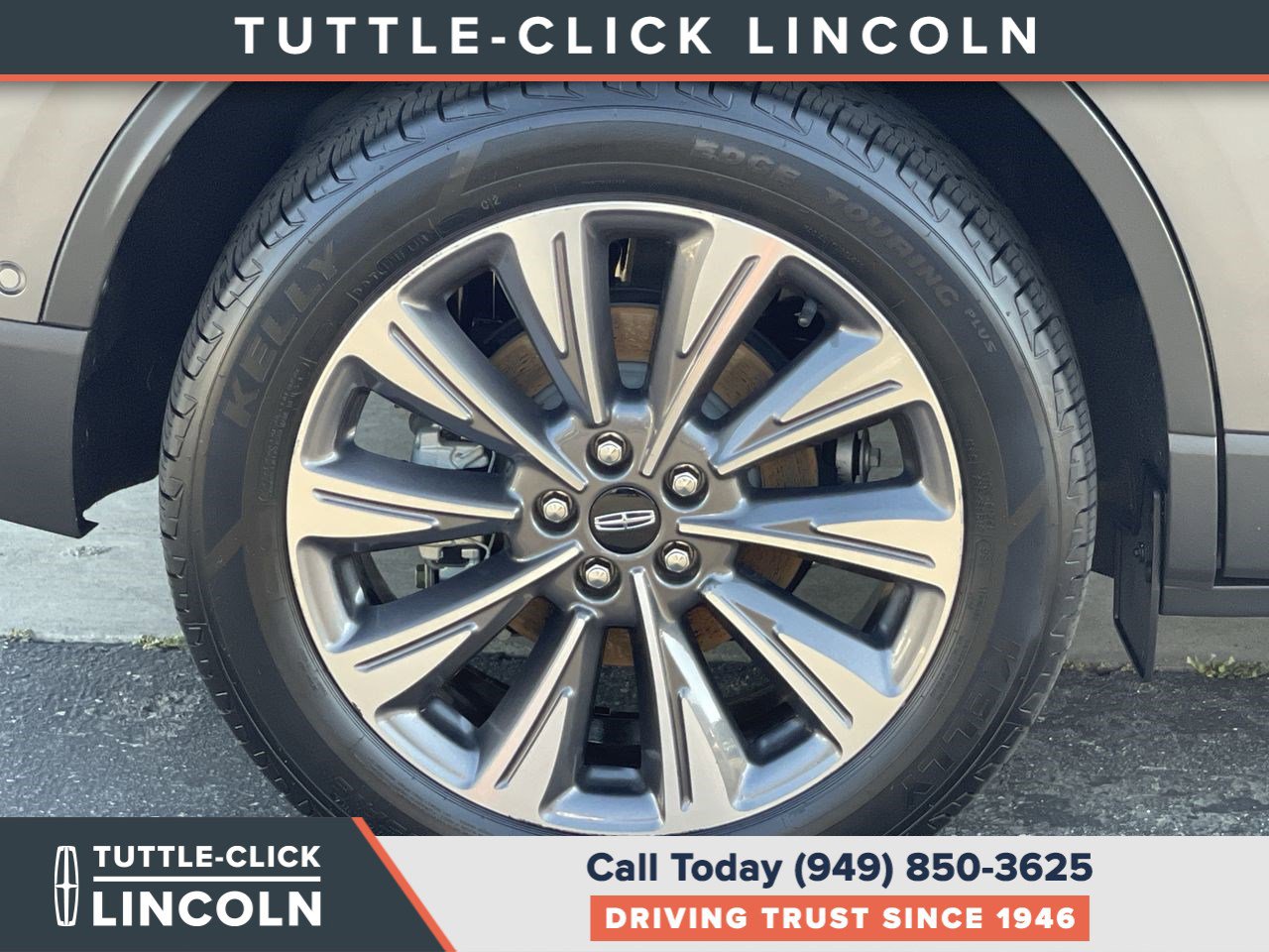 Certified 2022 Lincoln Corsair Reserve w/ Equipment Group 201A image 11