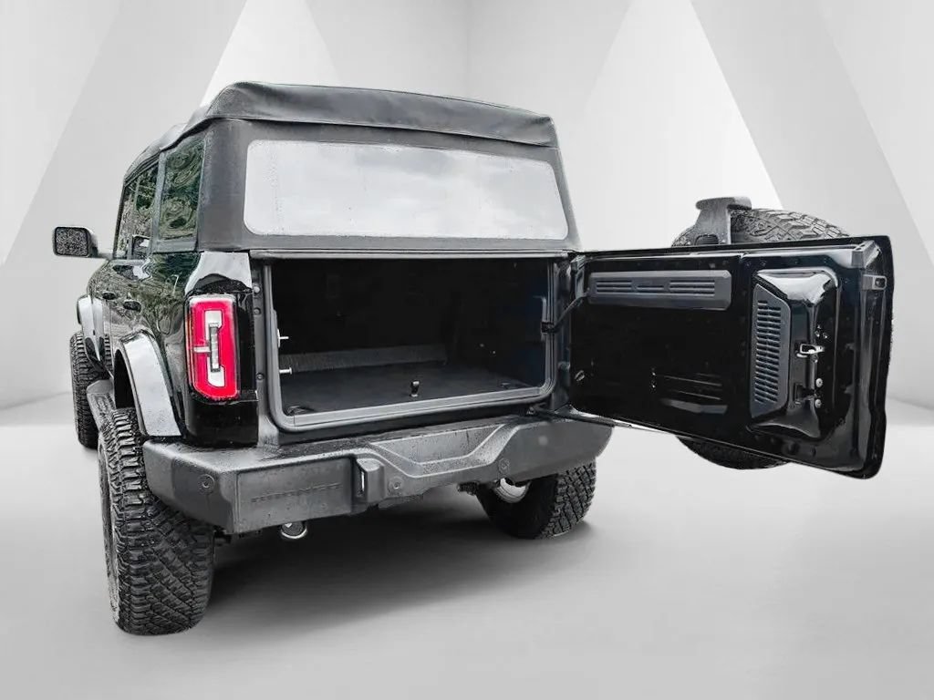 Used 2025 Ford Bronco Outer Banks AWD/4WD image 36
