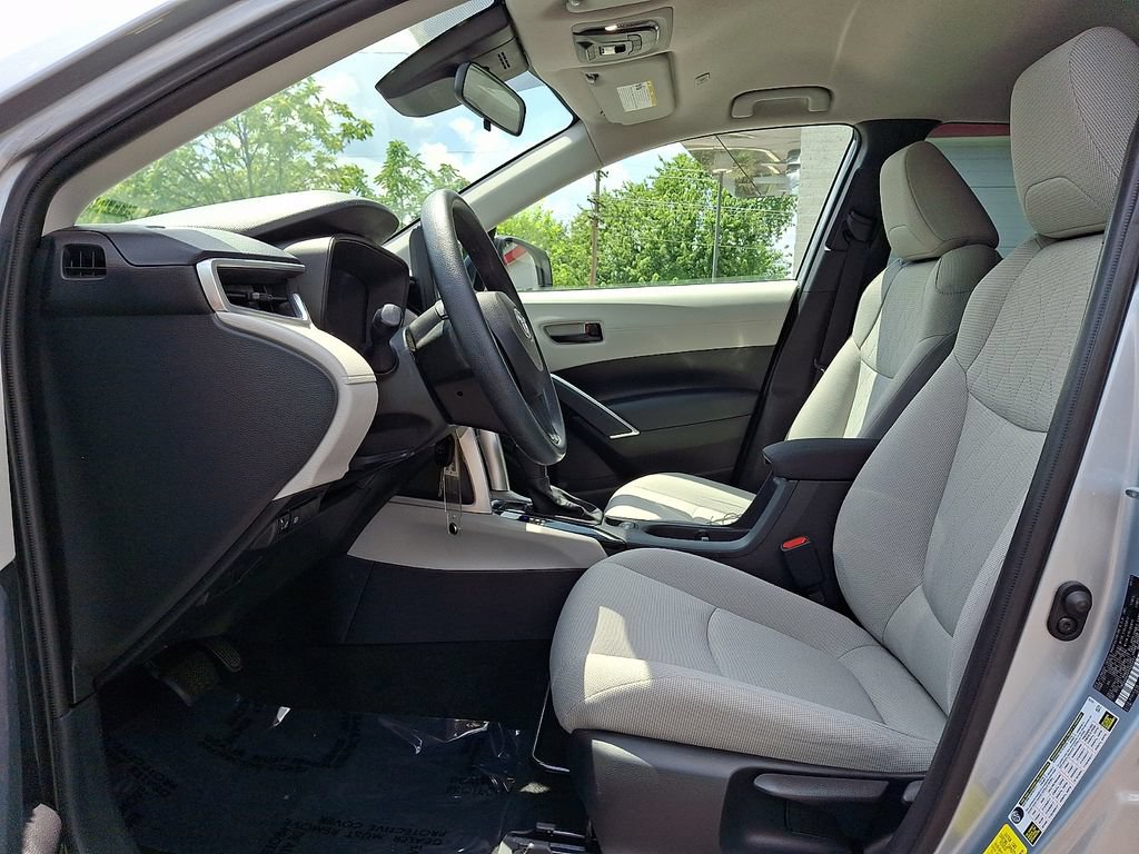 Used 2023 Toyota Corolla Cross L FWD image 12