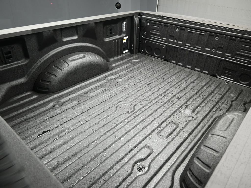 New 2026 Ford F250 Lariat w/ Black Appearance Package image 22