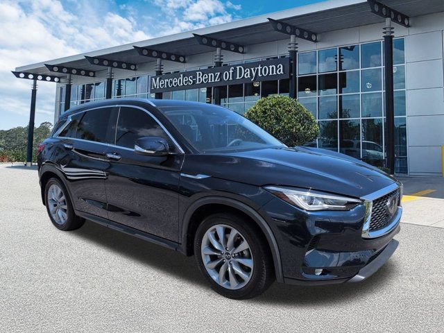 Used 2021 INFINITI QX50 Luxe FWD image 2