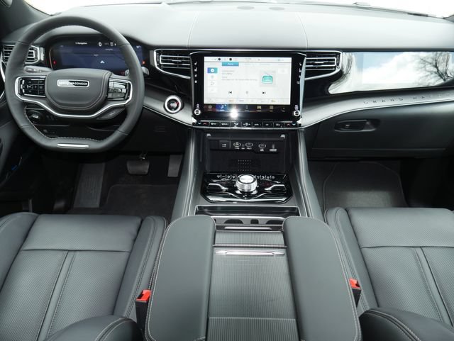 New 2026 Jeep Grand Wagoneer Summit AWD/4WD image 10