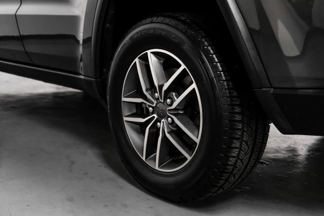 Used 2021 Jeep Grand Cherokee Limited AWD/4WD image 59