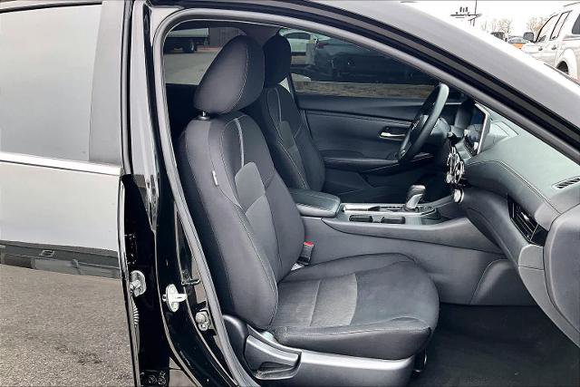 Certified 2025 Nissan Sentra SV w/ Trunk Package image 8