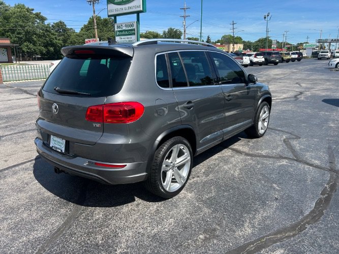 Used 2016 Volkswagen Tiguan R-Line FWD image 4