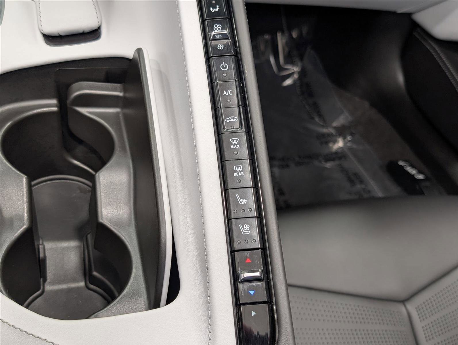 Used 2024 Chevrolet Corvette Z06 w/ Stealth Interior Trim Package image 25