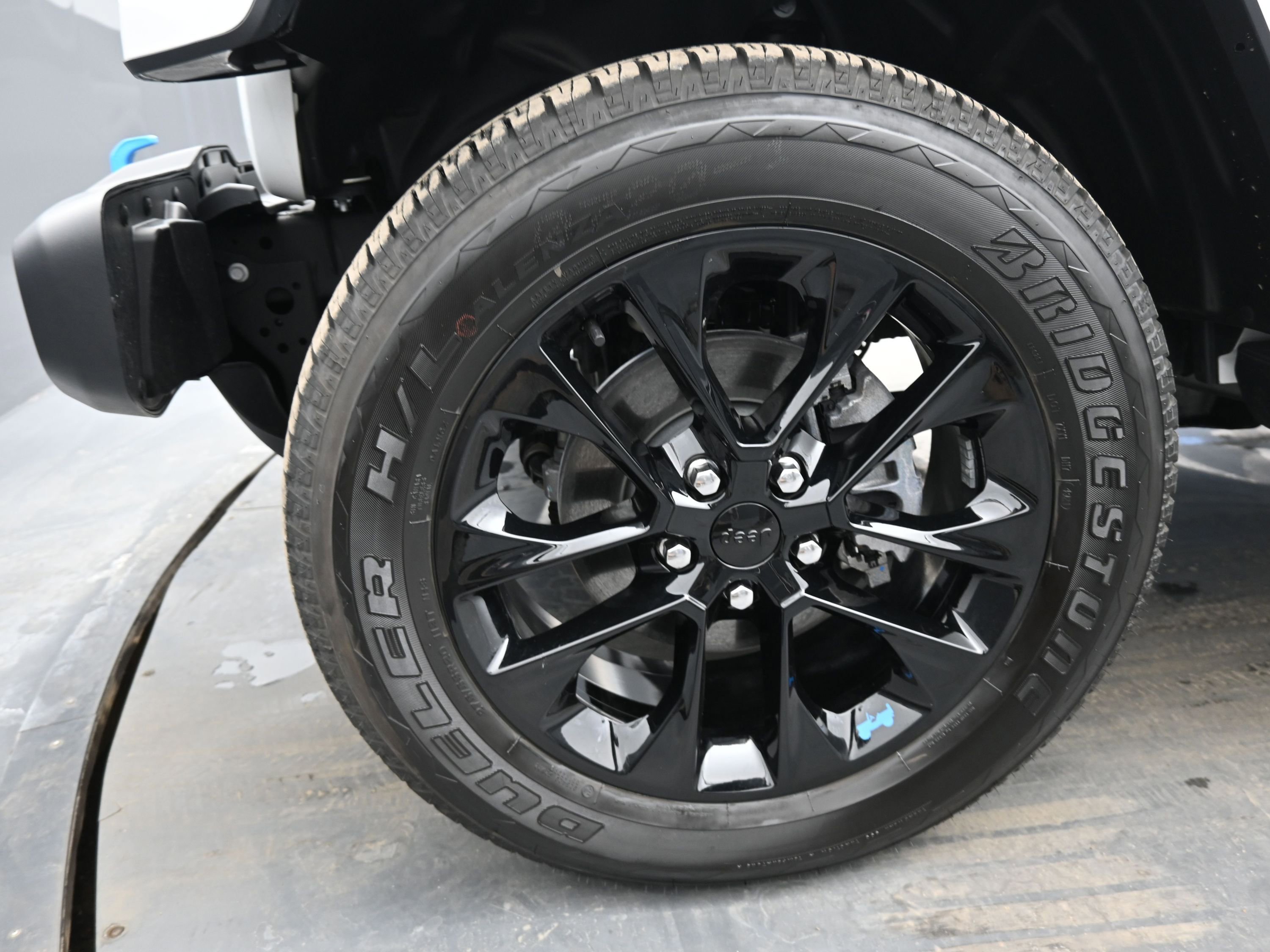 Used 2022 Jeep Wrangler Unlimited Sahara image 11