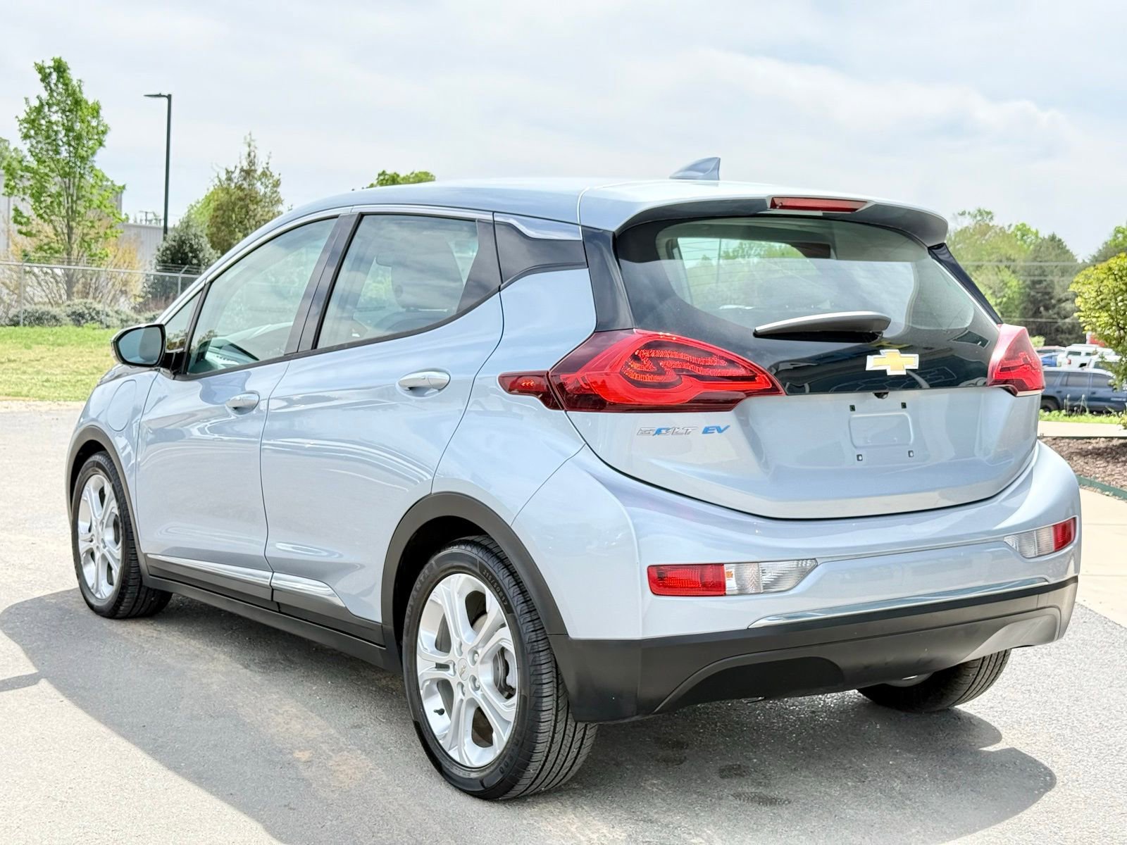 Used 2018 Chevrolet Bolt LT FWD image 11