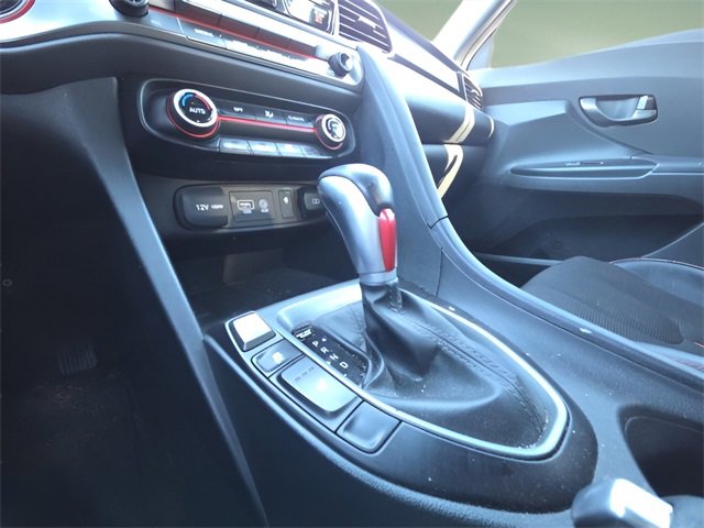 Used 2019 Hyundai Veloster 2.0 Premium image 24