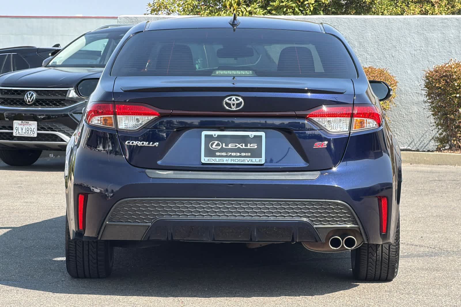 Used 2021 Toyota Corolla SE w/ SE Premium Package FWD image 8