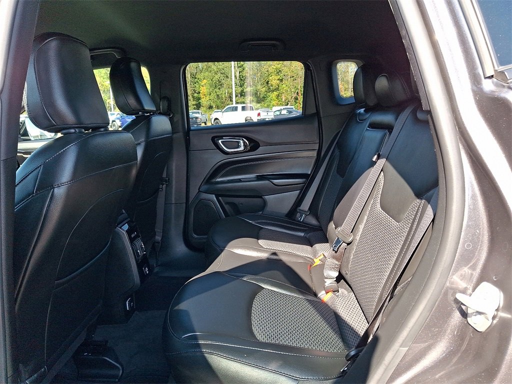 Certified 2022 Jeep Compass Altitude image 10