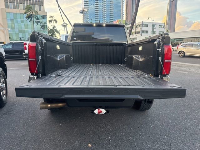 Used 2024 Toyota Tacoma TRD Off-Road image 4