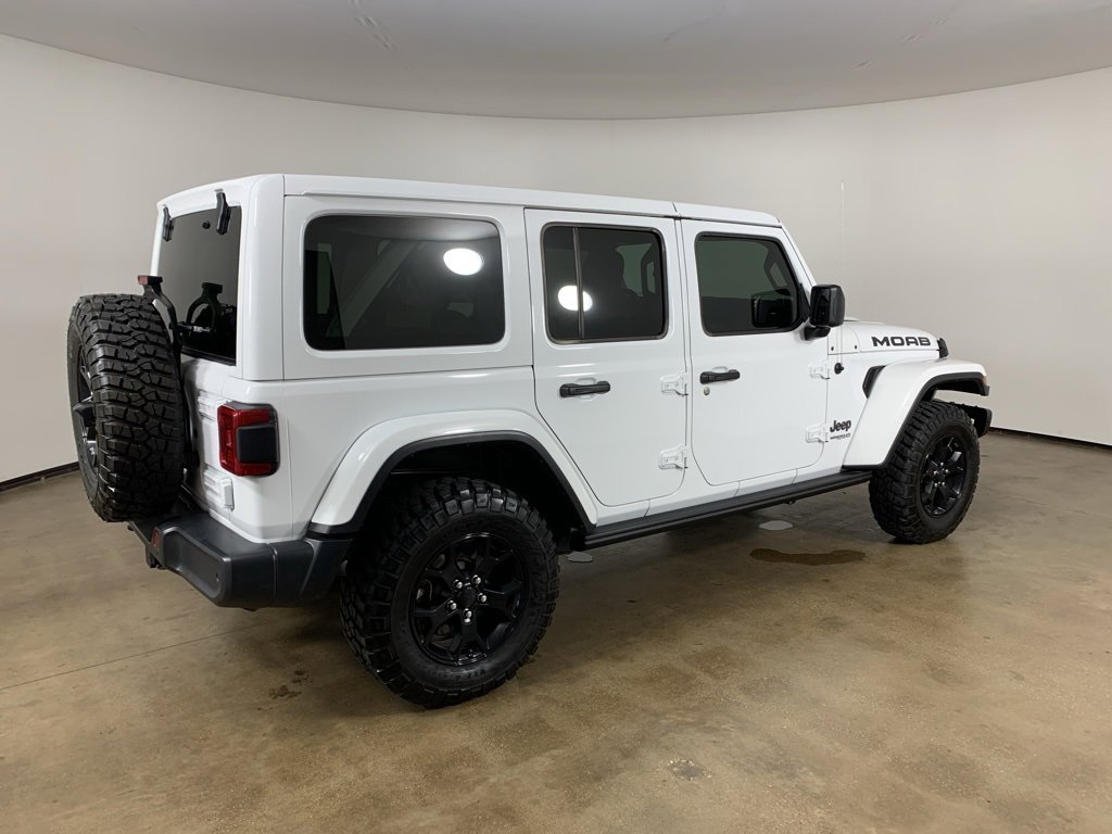 Used 2019 Jeep Wrangler Unlimited Sahara w/ Quick Order Package 24M Moab image 8
