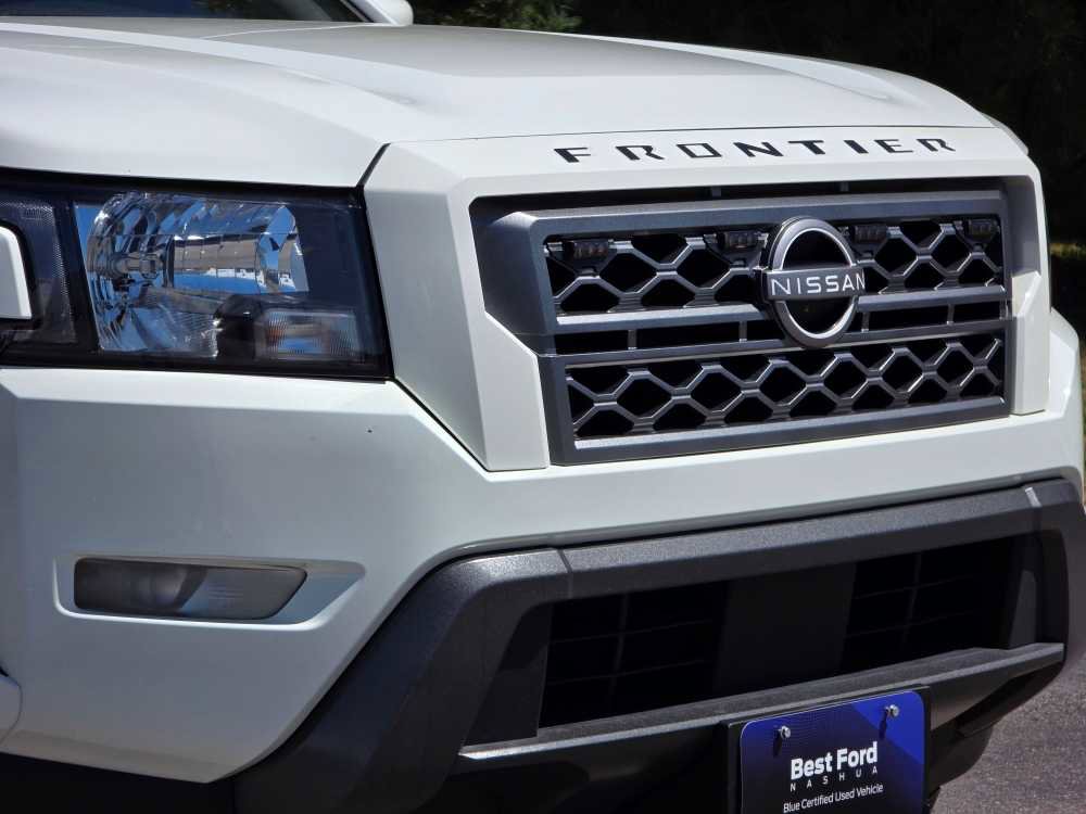 Used 2023 Nissan Frontier SV w/ SV Convenience Package RWD image 13