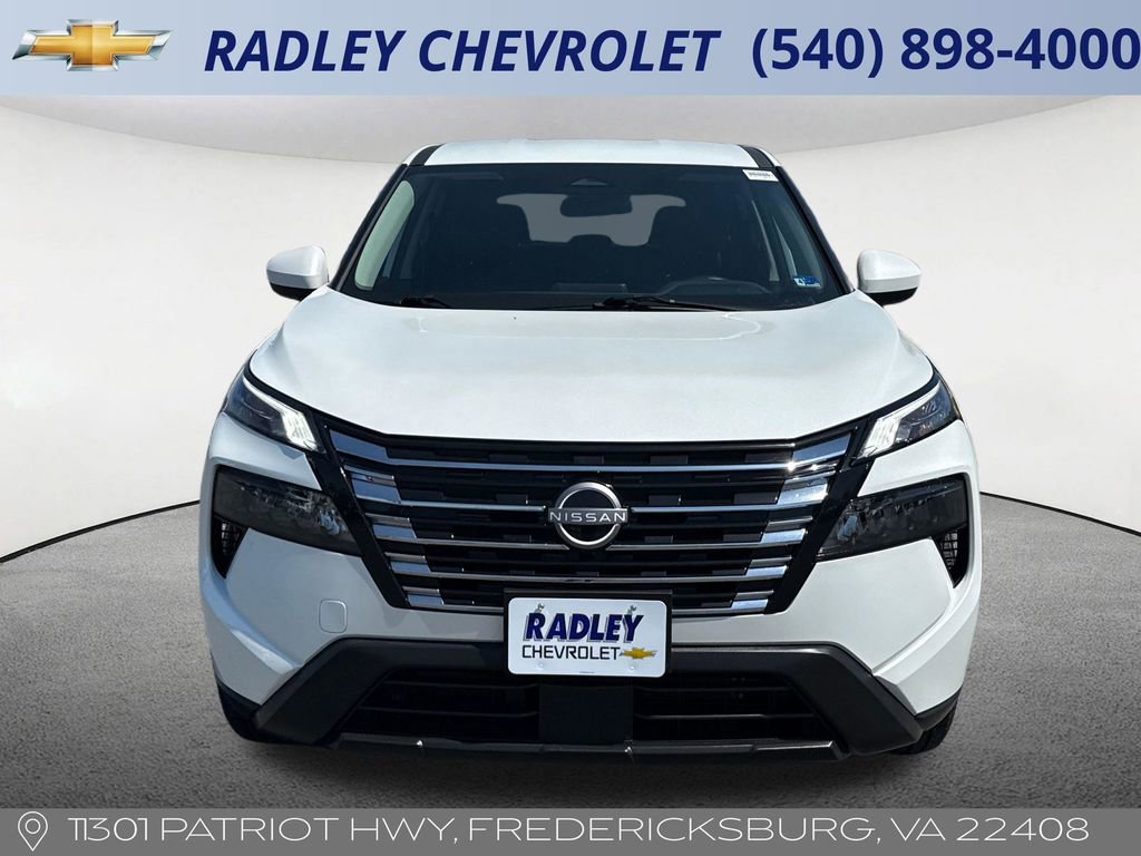 Used 2025 Nissan Rogue SV AWD/4WD image 23