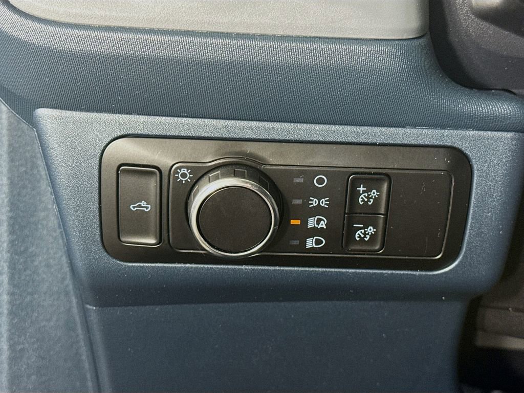 Used 2025 Ford Maverick XL w/ Equipment Group 102A image 17