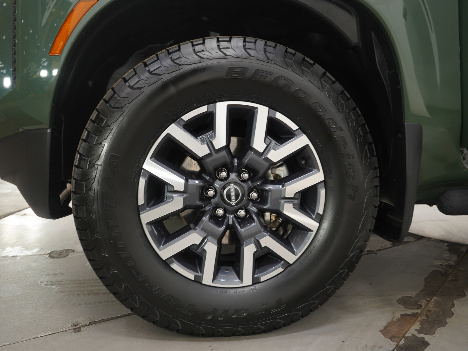 Used 2024 Nissan Frontier SL w/ Technology Package image 30