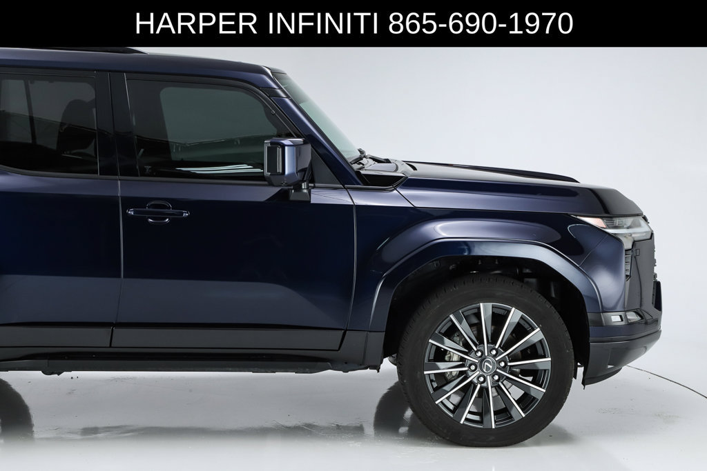 Used 2024 Lexus GX 550 w/ Accessory Package (2T) AWD/4WD image 13