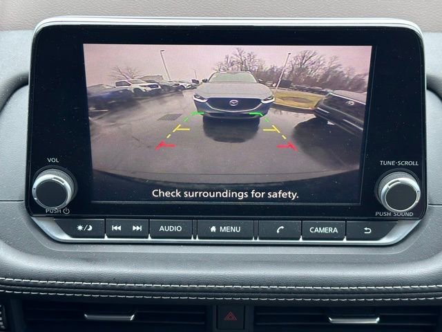 Used 2023 Nissan Rogue S image 20