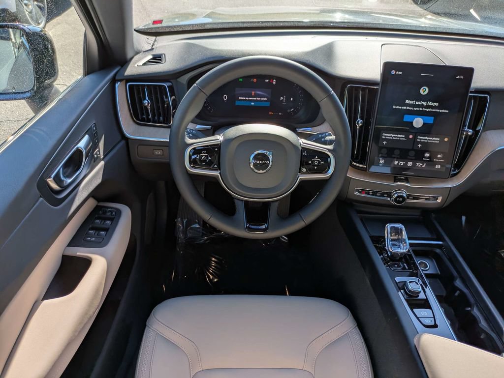 New 2026 Volvo XC60 B5 Plus w/ Protection Package Premier AWD/4WD image 17