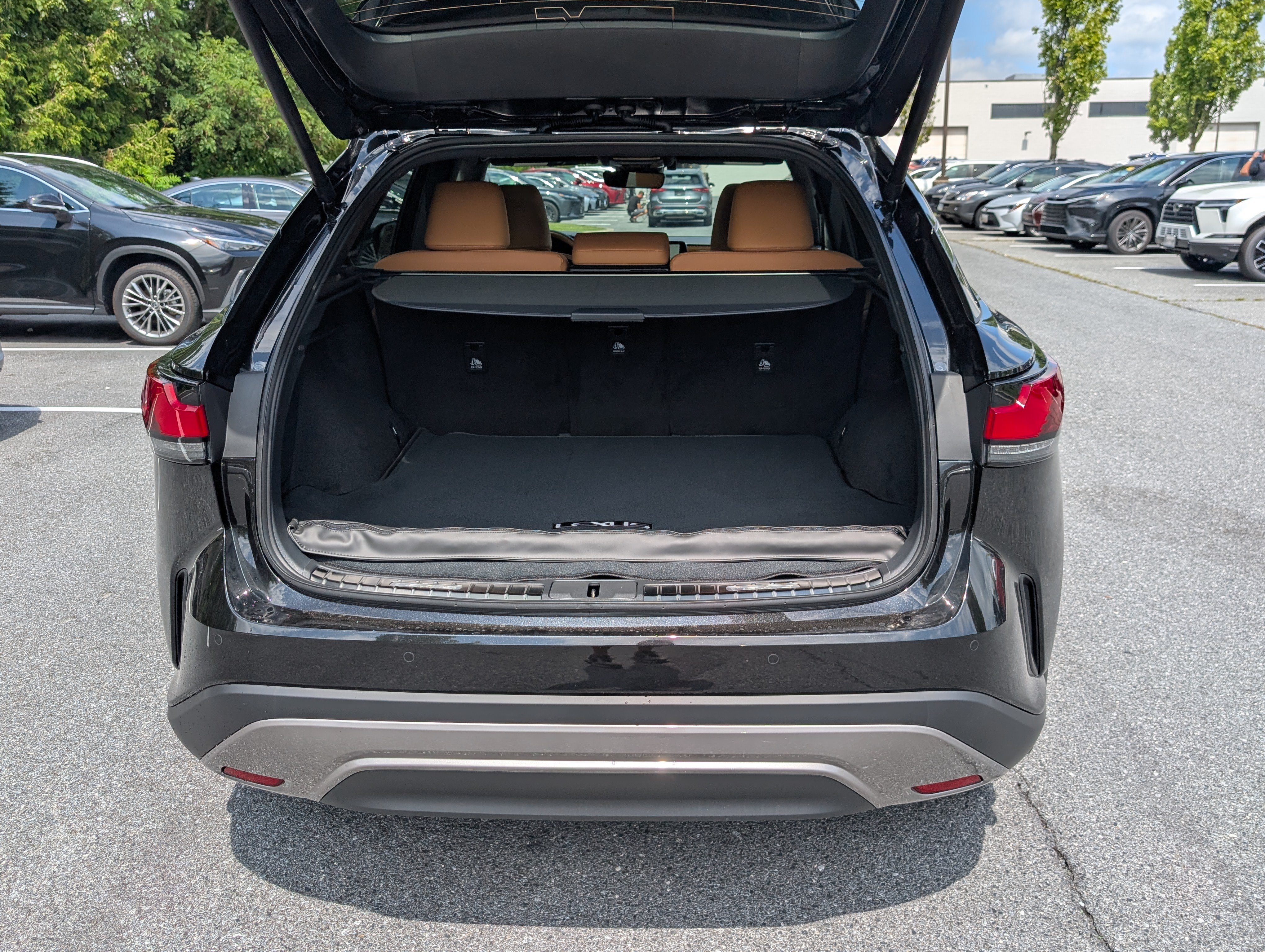 New 2026 Lexus RX 350h w/ Accessory Package (Z1) AWD/4WD image 9