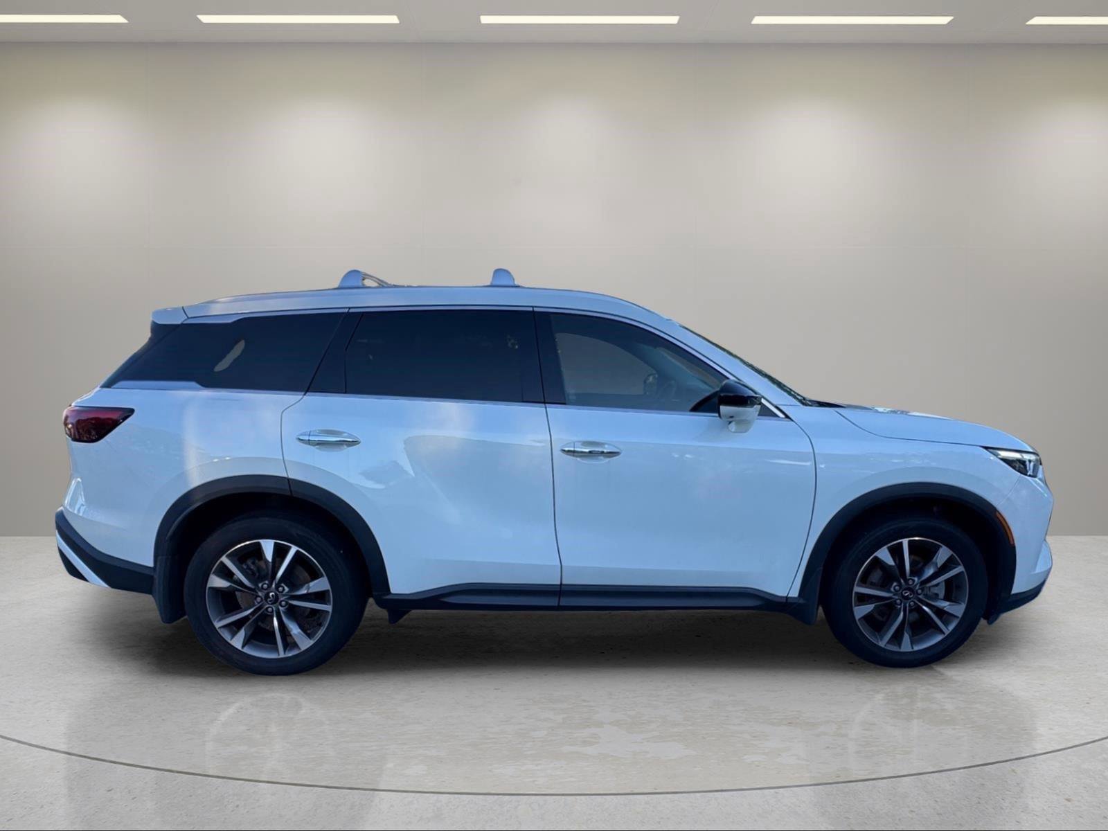 Used 2025 INFINITI QX60 Luxe w/ Vision Package AWD/4WD image 6
