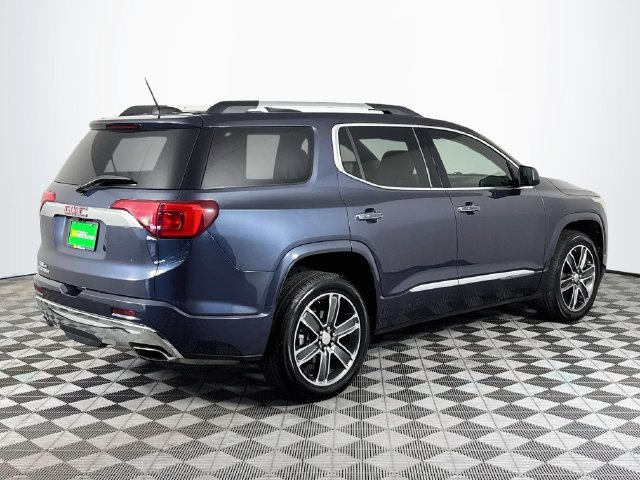 Used 2018 GMC Acadia Denali w/ Technology Package FWD image 8