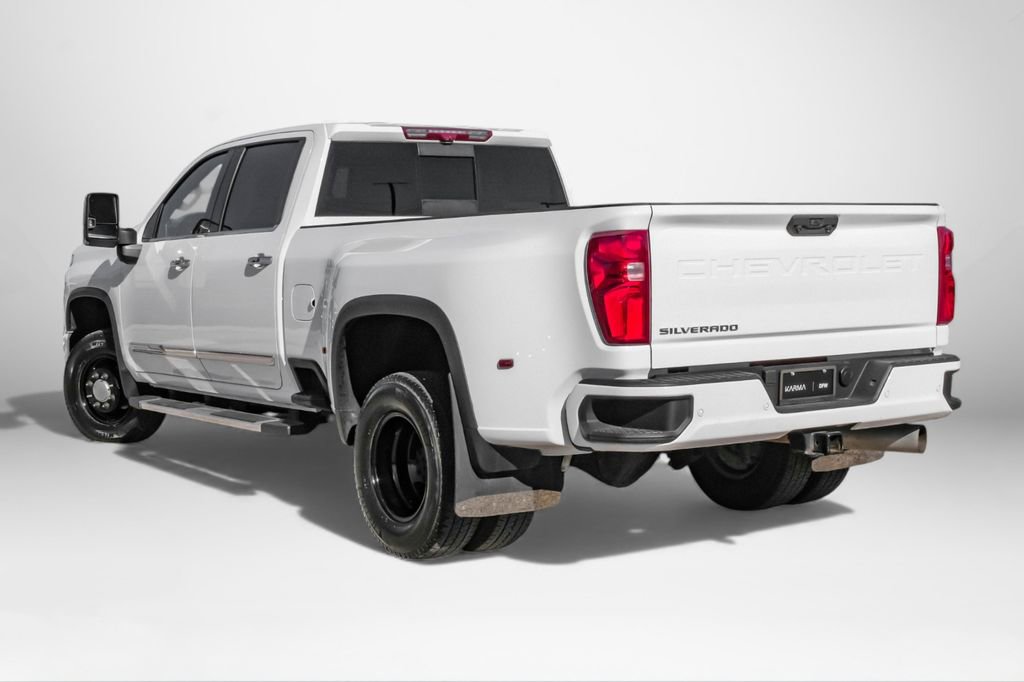 Used 2024 Chevrolet Silverado 3500 High Country w/ High Country Premium Package image 8