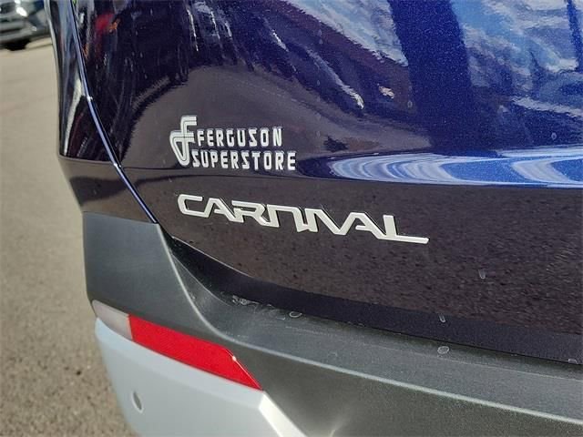 New 2026 Kia Carnival LX FWD image 5
