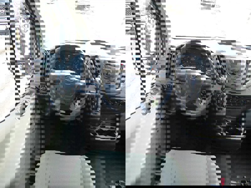 Used 2015 Ford Transit 350 XL image 10