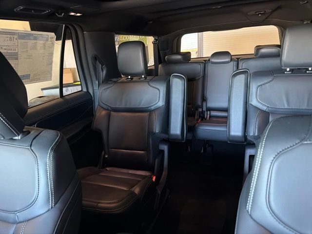 New 2027 Ford Expedition Max Platinum w/ Stealth Appearance Package AWD/4WD image 15