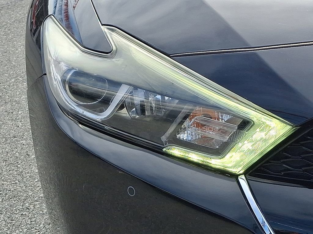 Used 2016 Nissan Maxima Platinum image 11