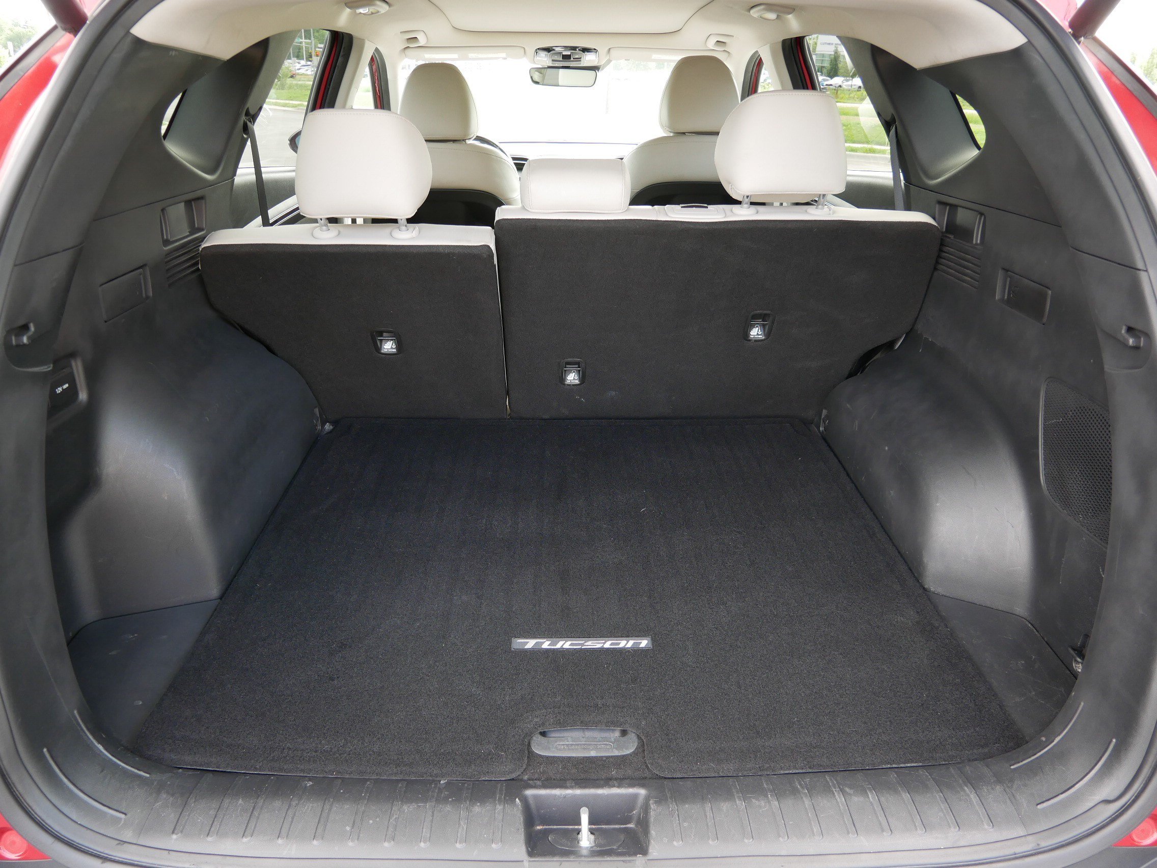 Used 2022 Hyundai Tucson Limited AWD/4WD image 18