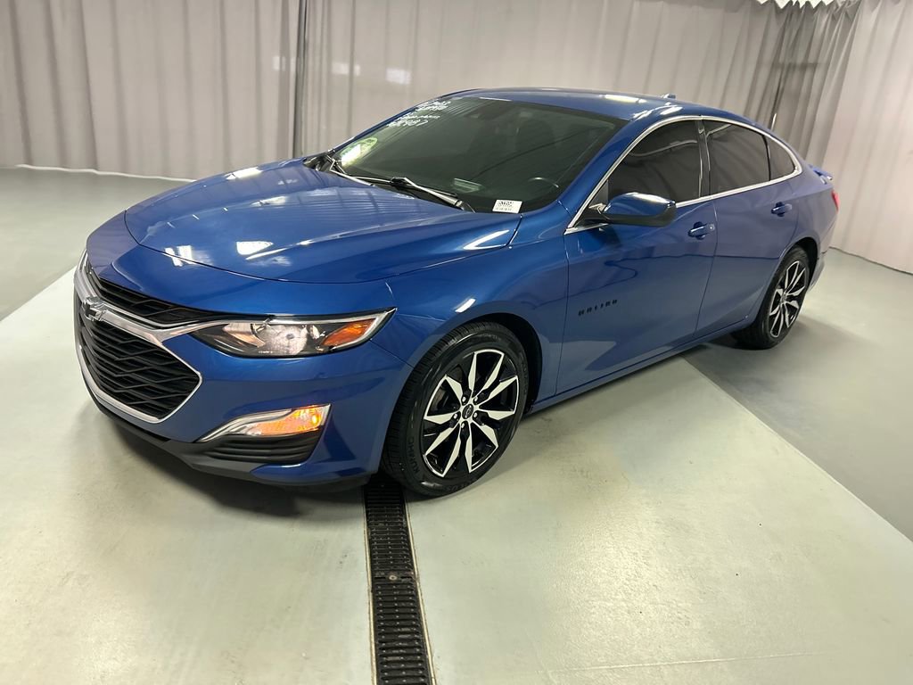 Used 2023 Chevrolet Malibu RS FWD image 3
