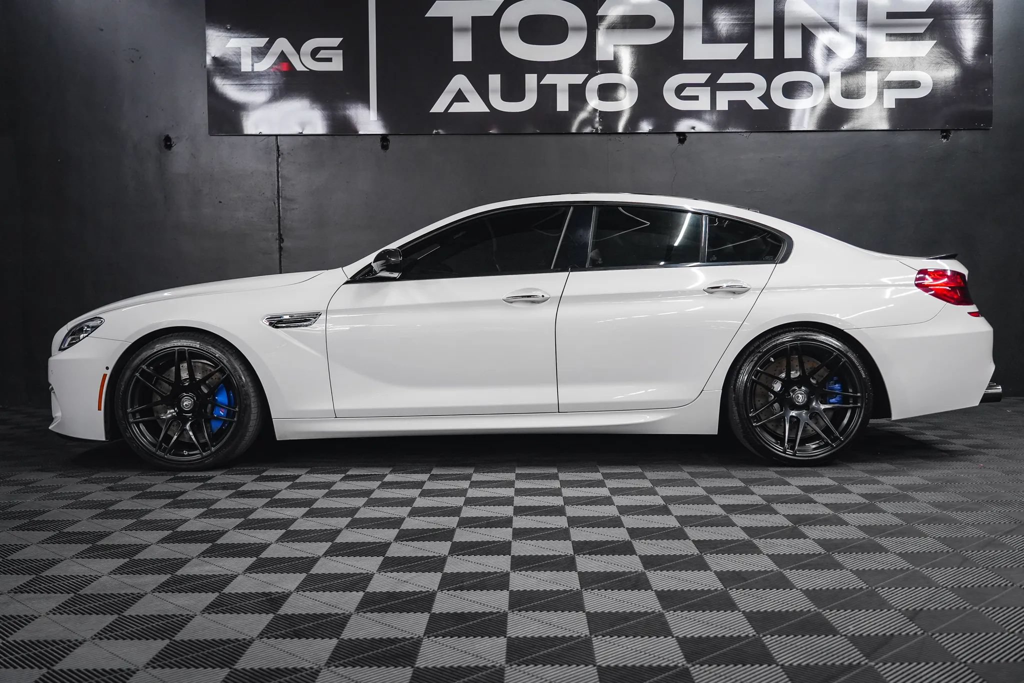Used 2016 BMW M6 Gran Coupe w/ Executive Package RWD image 31