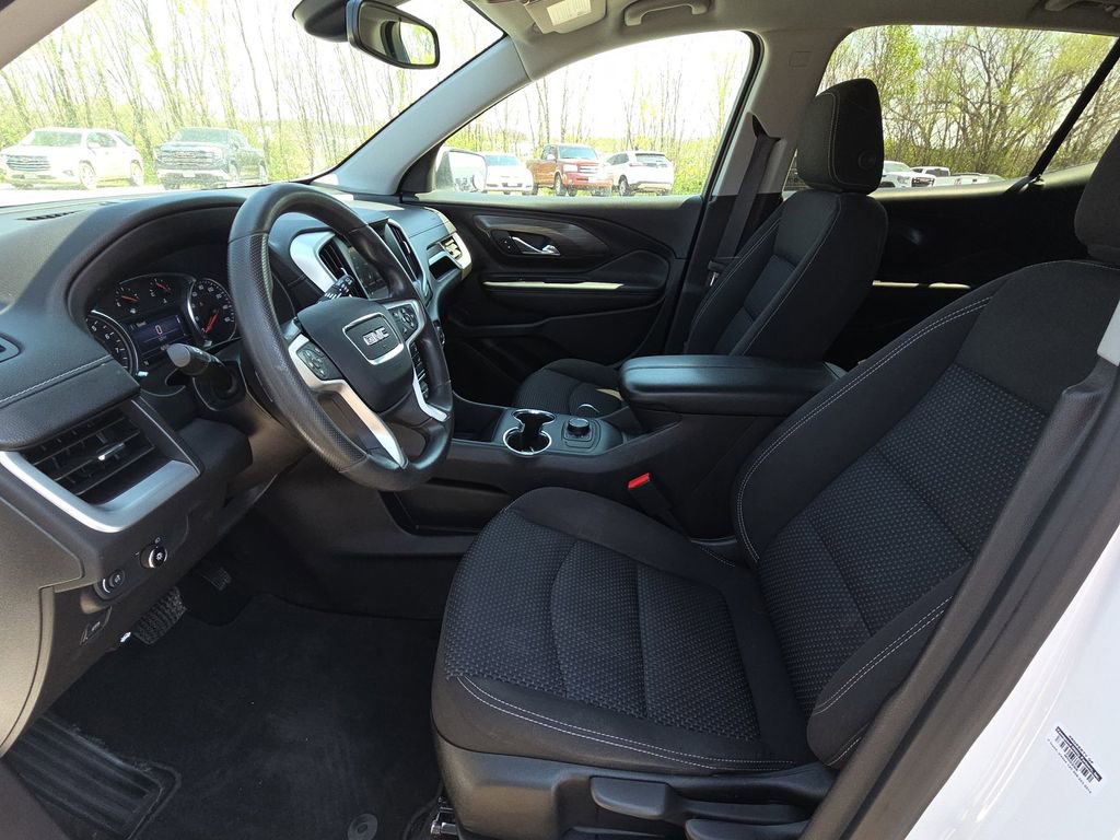 Used 2023 GMC Terrain SLE image 15