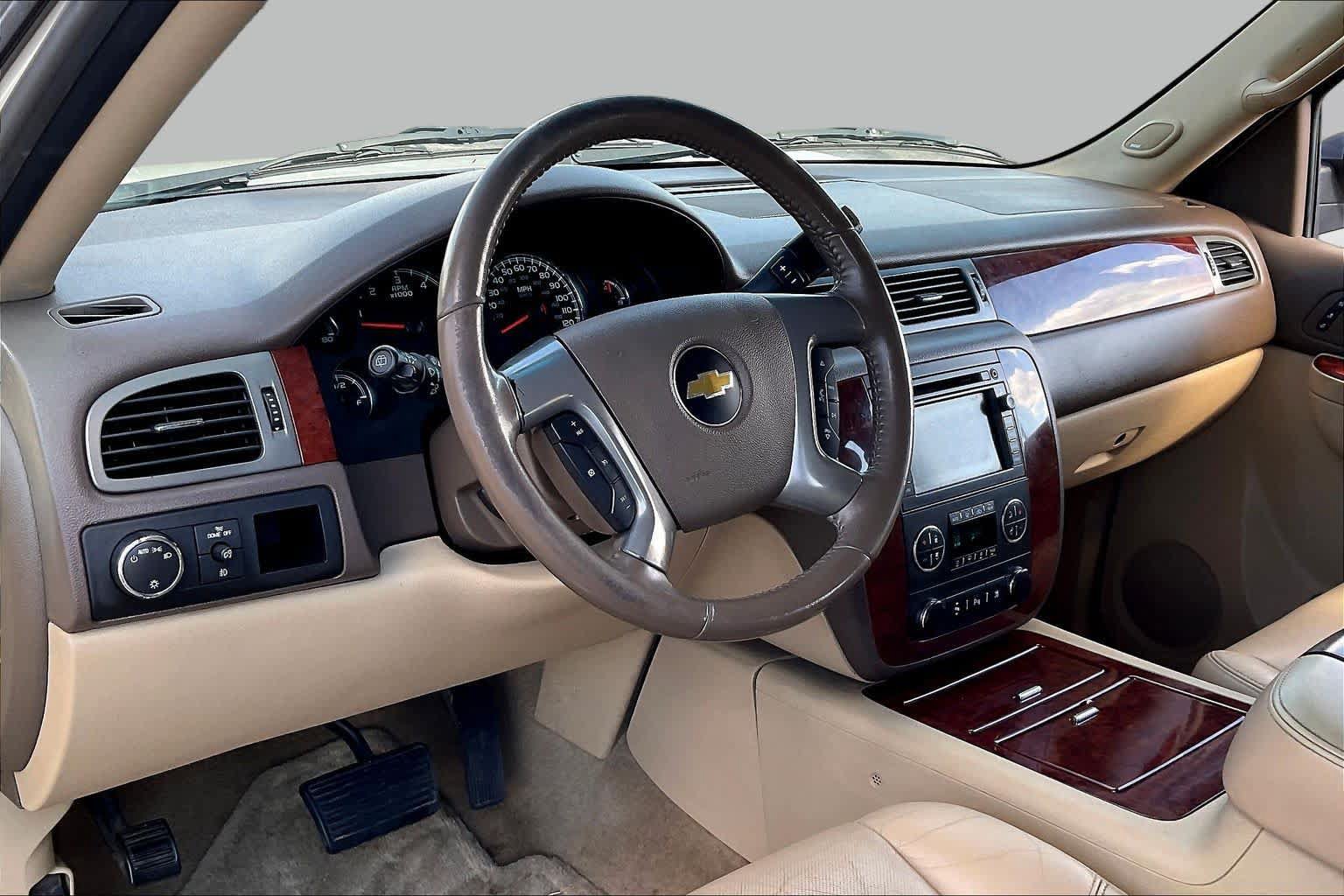 Used 2011 Chevrolet Tahoe LTZ RWD image 15